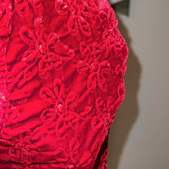 ConradC Collection Red Large Pull Over Textured Deep Wine Red - Picture 8 of 12